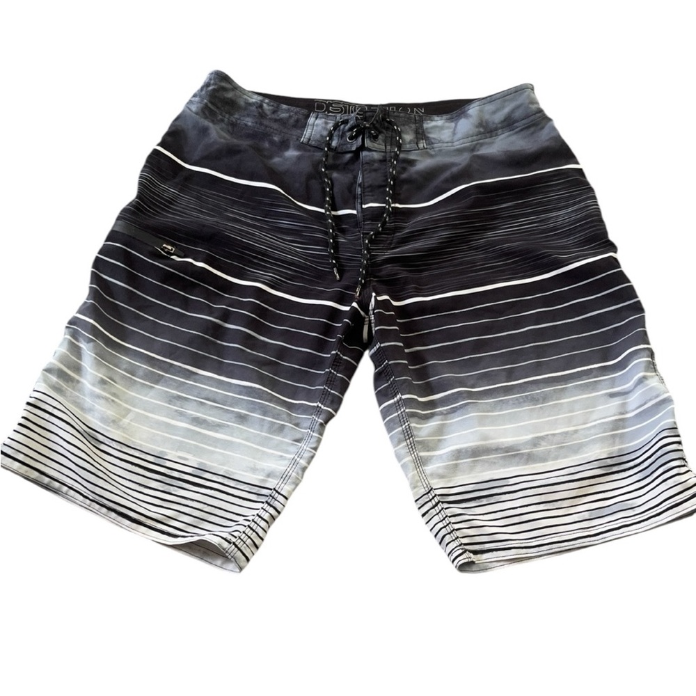 Distortion Mens Black White Grey Board Shorts Size Large 11” Inseam